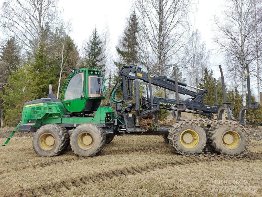 John Deere 1210 G Lassbærere