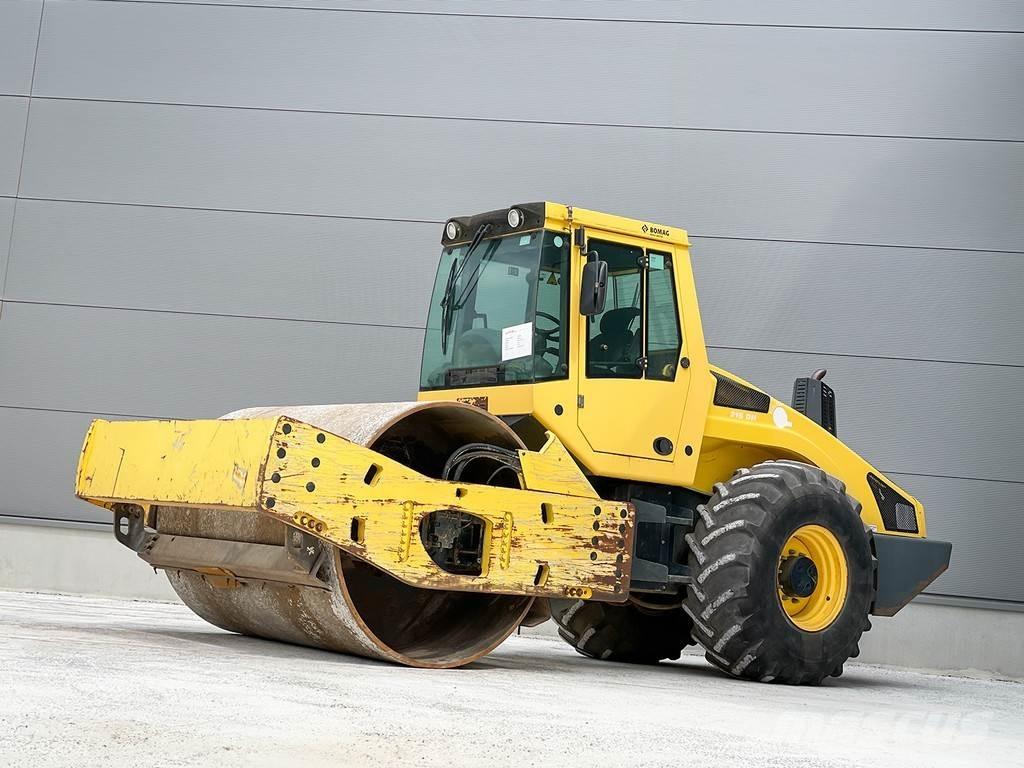 Bomag BW 216 DH-4i Valsetog