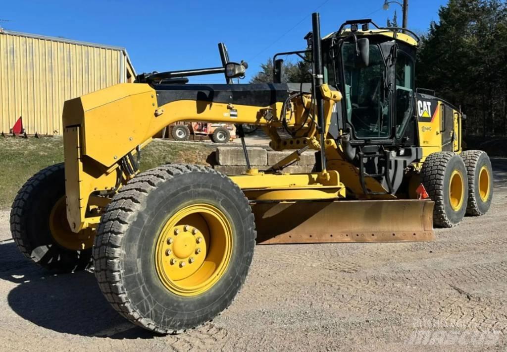 CAT 140M Veihøvler