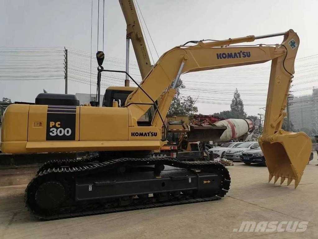 Komatsu PC 300 Beltegraver
