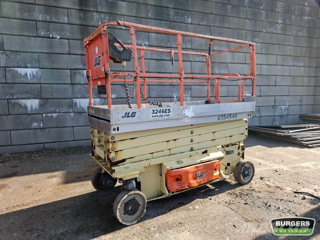 JLG 3246ES Sakselifter