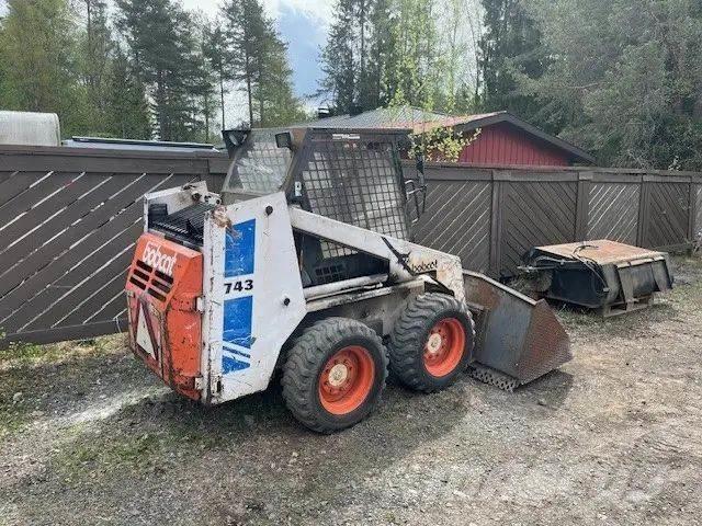 Bobcat 743 Kompaktlastere