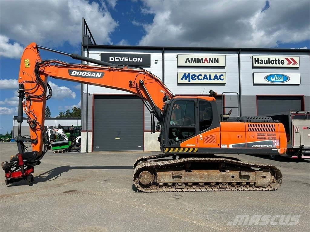 Doosan DX255LC-5 Beltegraver