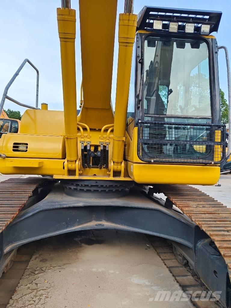Komatsu PC 220-7 Beltegraver