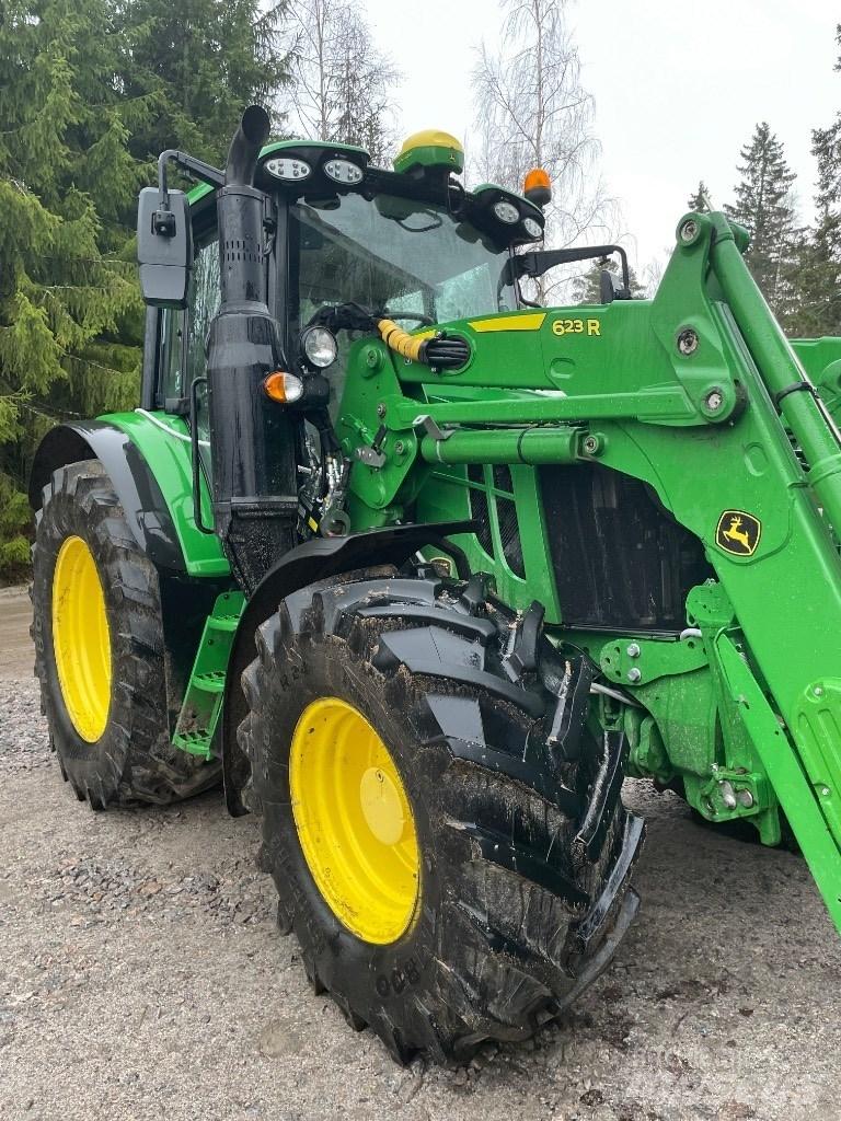 John Deere 6120 M Traktorer