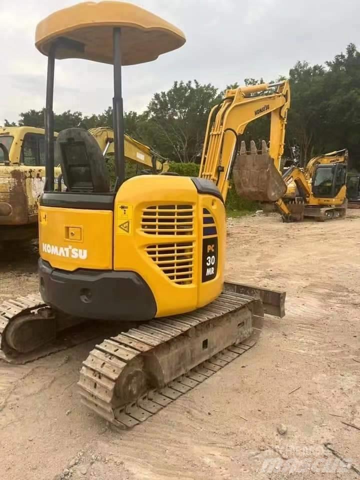 Komatsu PC 30 Beltegraver