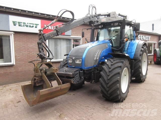 Valtra T202D Traktorer