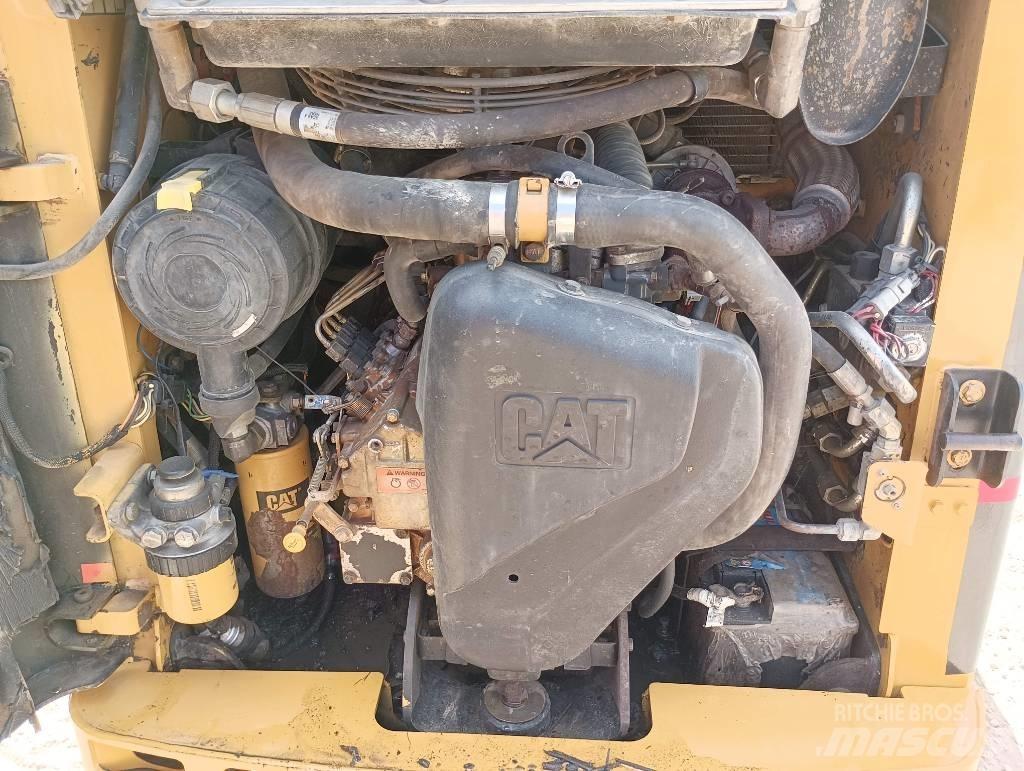 CAT 226 B Kompaktlastere