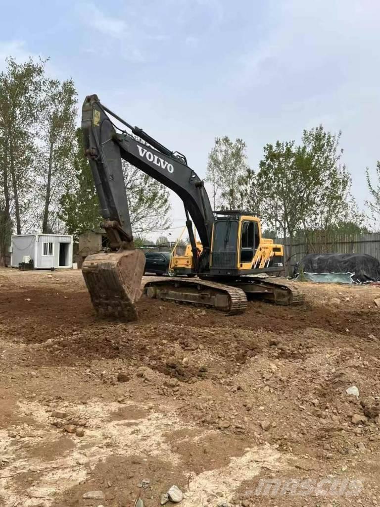 Volvo ec240d Beltegraver