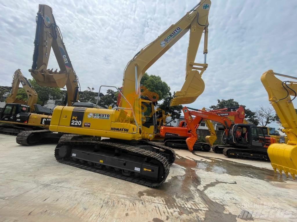 Komatsu PC 220-7 Beltegraver