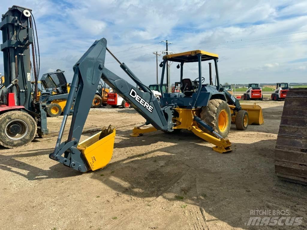 John Deere 410 B Traktorgravere