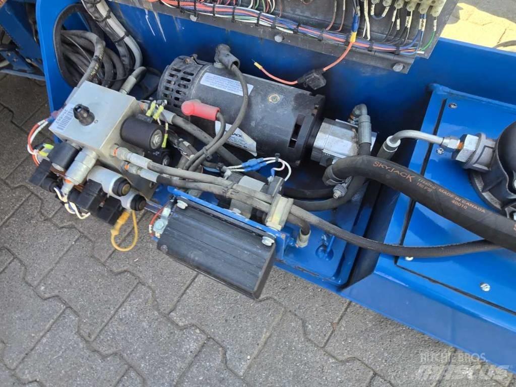 SkyJack SJ 322626 Sakselifter