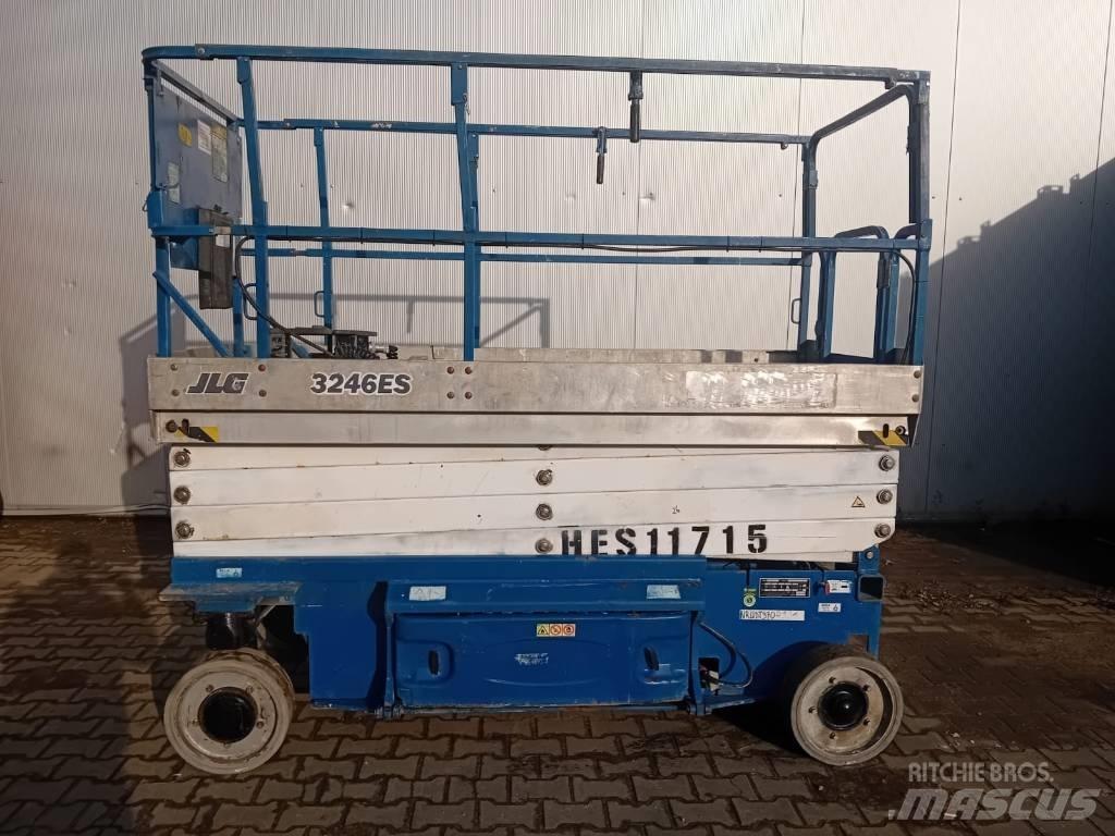 JLG 3246 ES Sakselifter