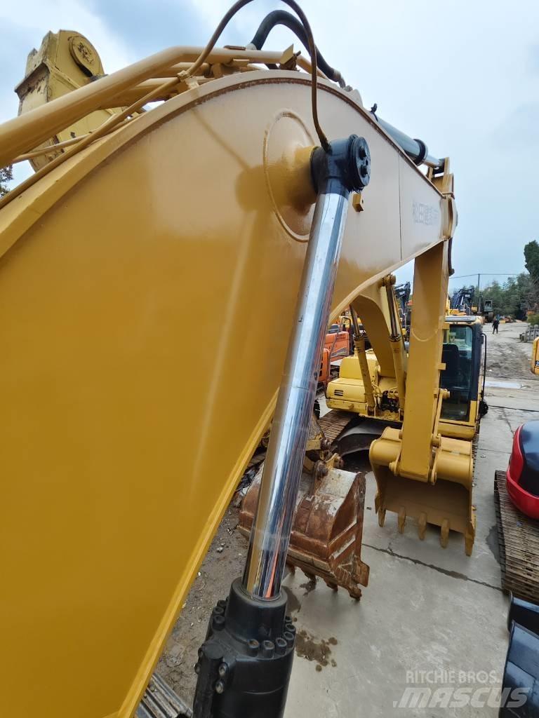 CAT 320 D Beltegraver