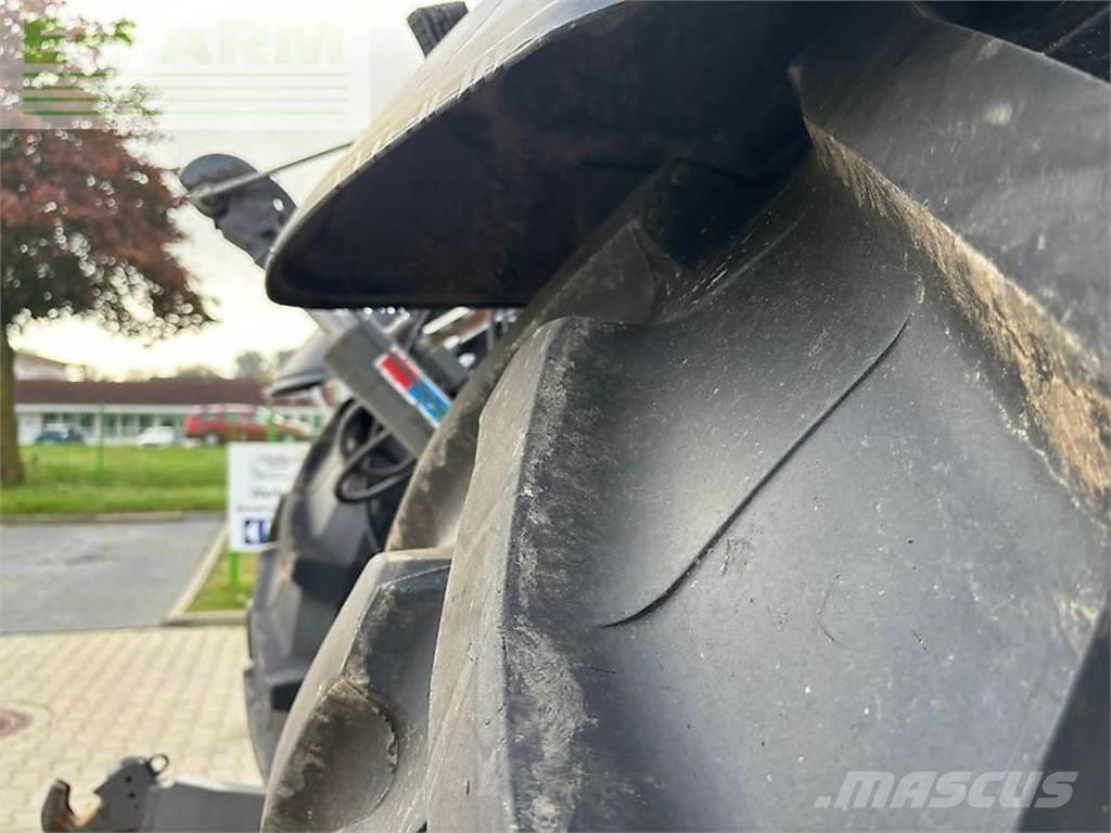 Valtra q265 Traktorer