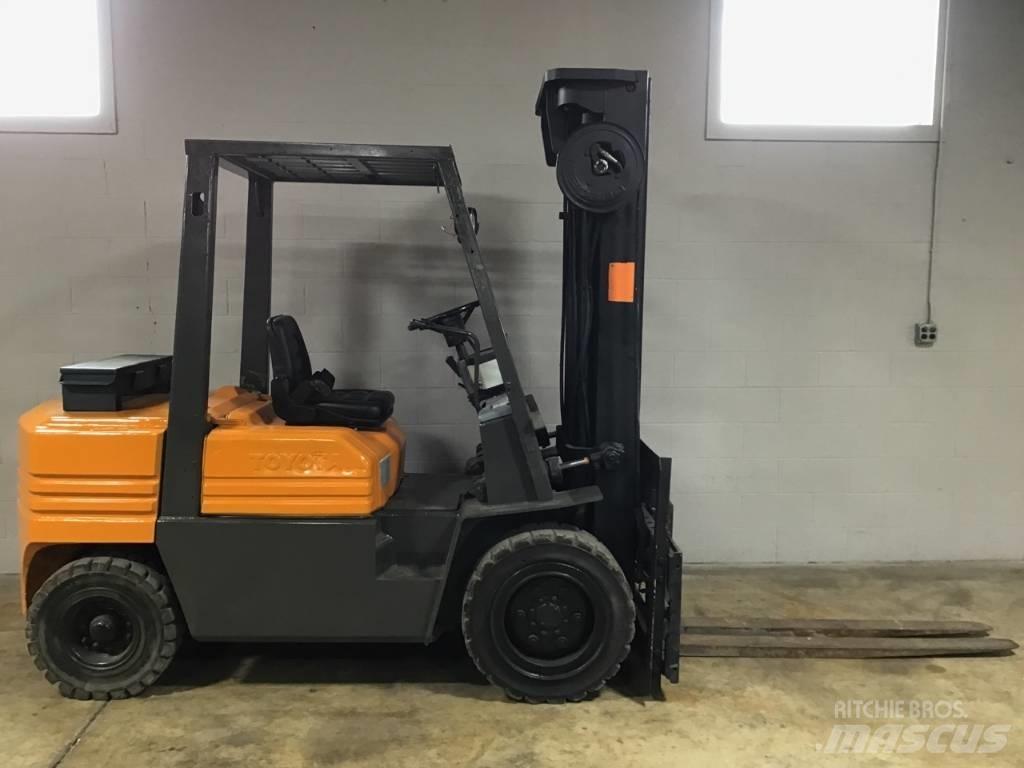Toyota 02-5 FD 30 Gaffeltrucker - Annet