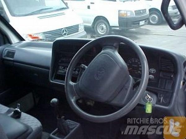 Toyota HIACE RZH103R Varebiler