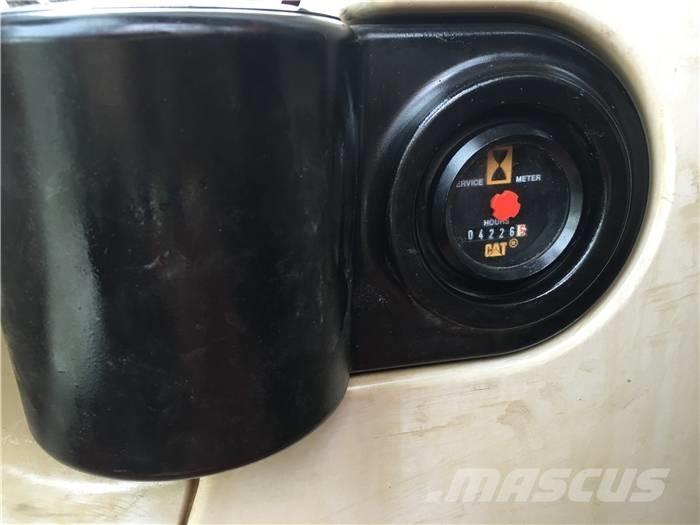 CAT 320 C L Beltegraver