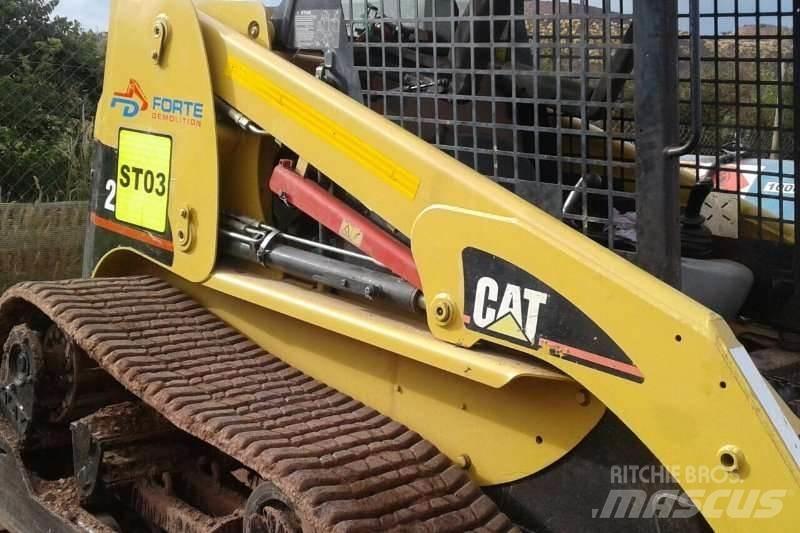 CAT Bobcat Andre lastebiler