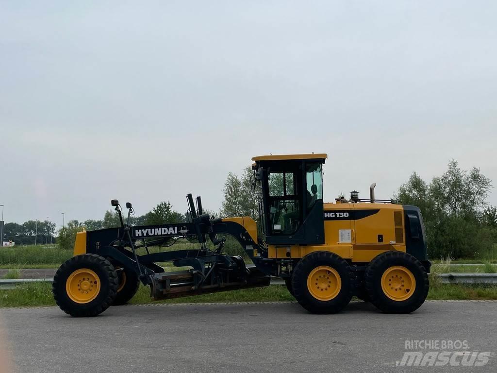 Hyundai HG130 Veihøvler