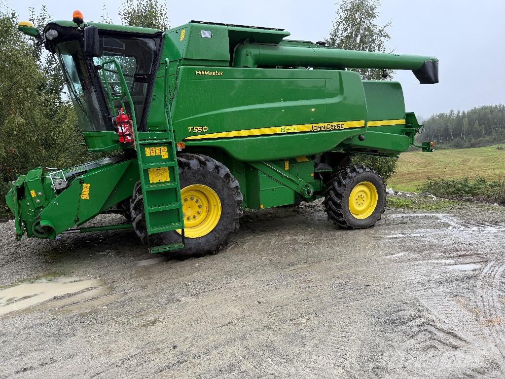 John Deere T550 Skurtreskere