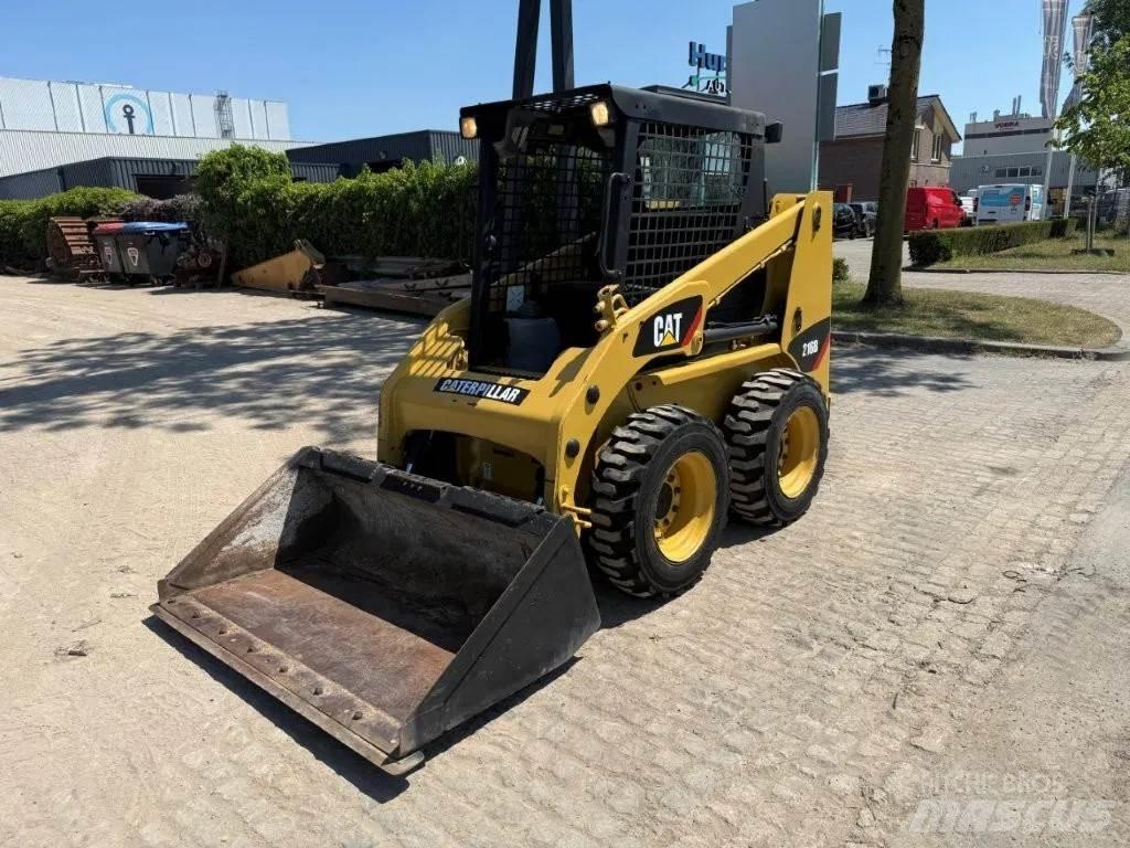 CAT 216B (226,S130) Kompaktlastere