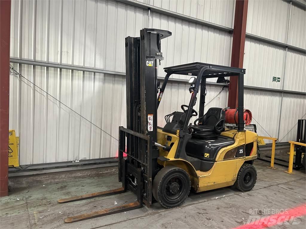 CAT GP25NT Propan trucker