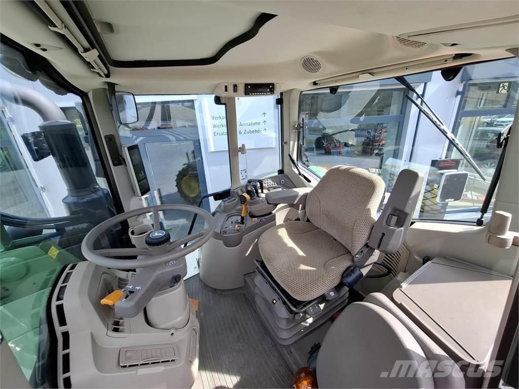 John Deere 6120M Traktorer