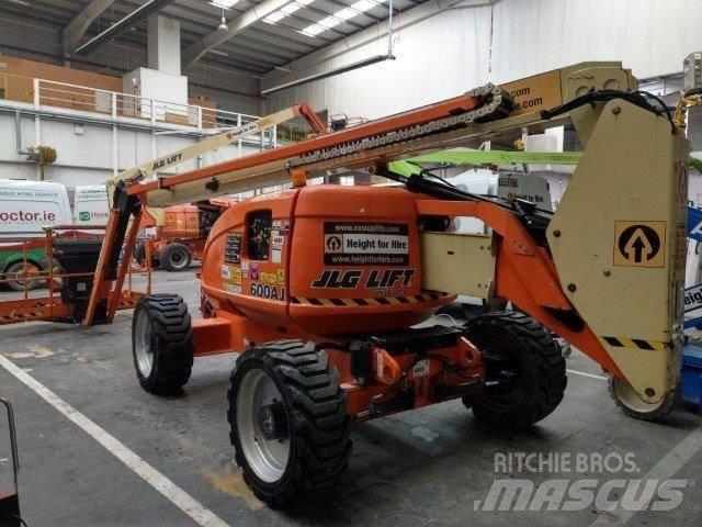 JLG 600AJ Leddede bomlifter