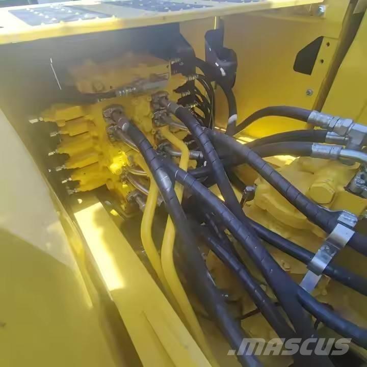 Komatsu PC 270 Beltegraver