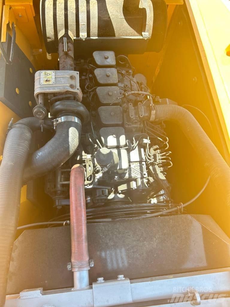 Hyundai 210w-9 Hjulgravere