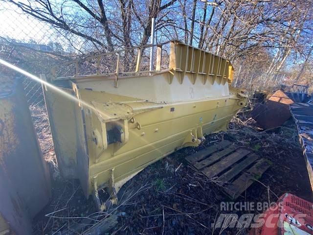 CAT D7E  U-blade, new Kniver