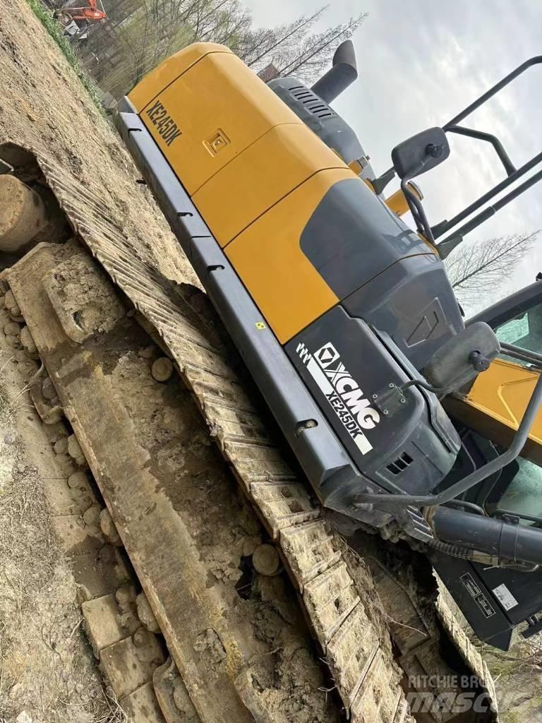 XCMG XE 245 DK Beltegraver