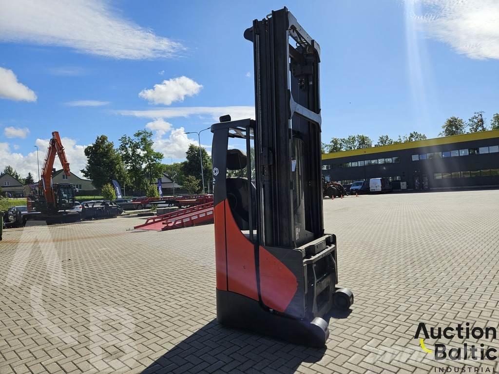Linde R14X-03 Middelsløftende plukketruck