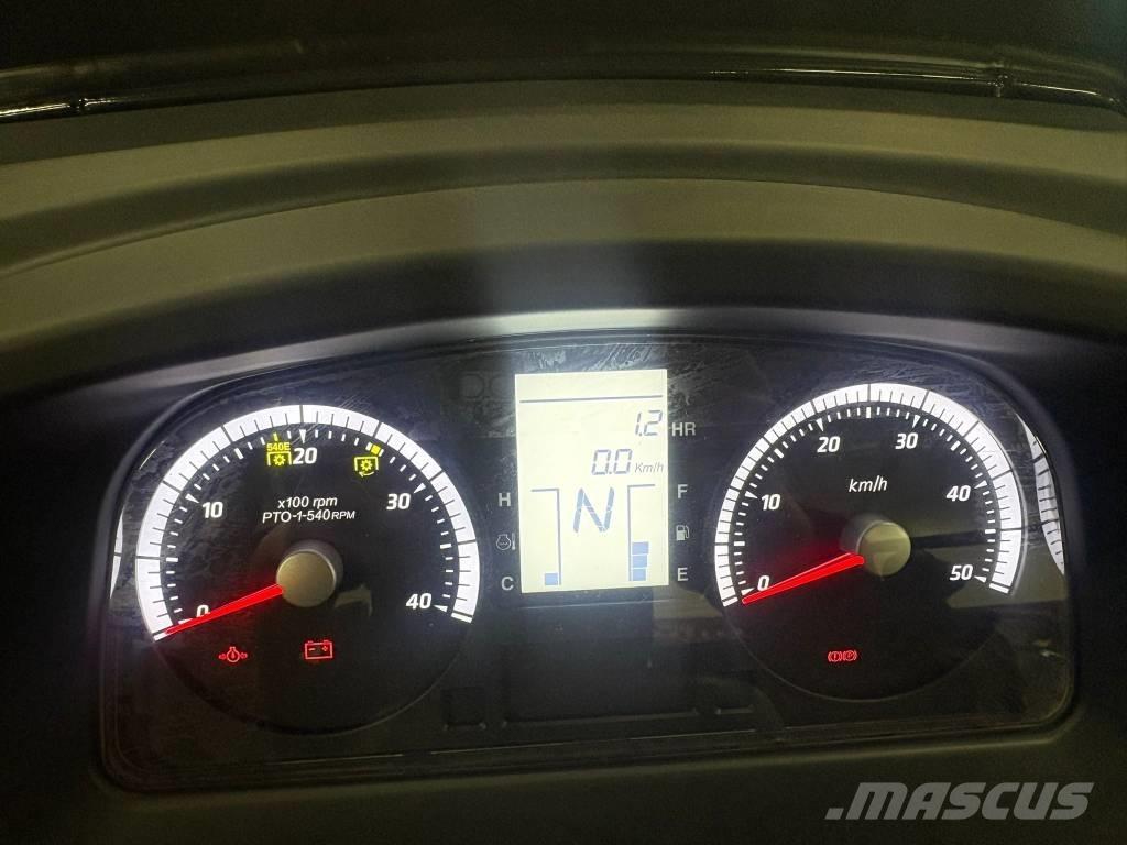 Kioti dk6020hst Traktorer