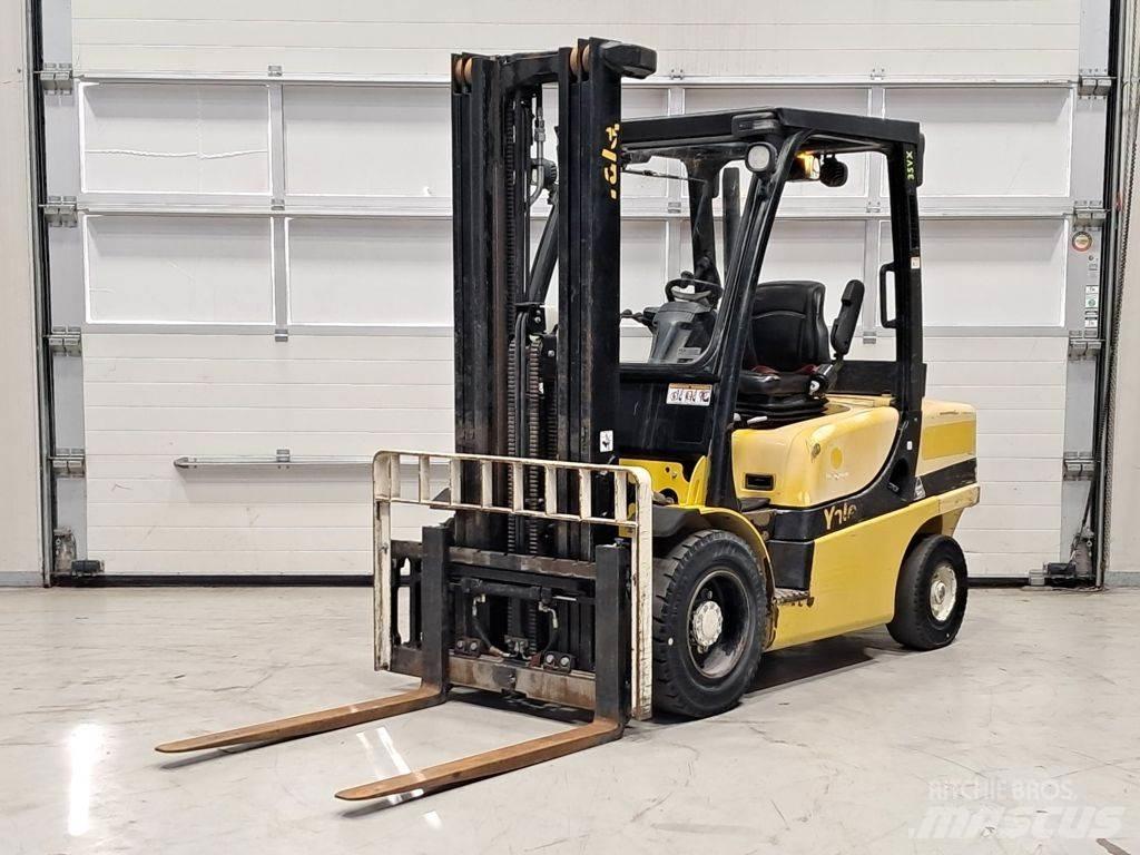 Yale GDP35VX Diesel Trucker