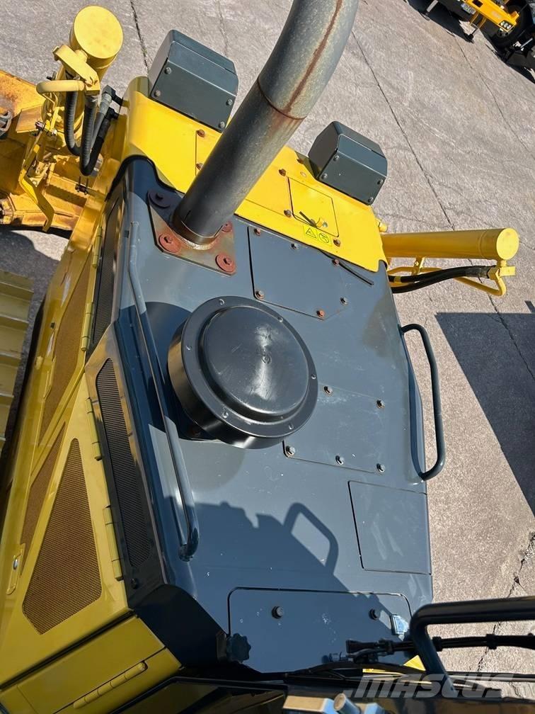 Komatsu D 65 PX-18 Dozere Beltegående