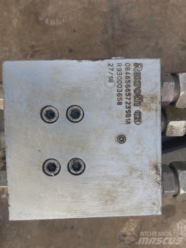 Liebherr A 910 Comp Hydraulikk