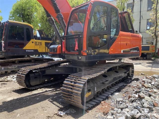 Doosan DX 225 LC Beltegraver