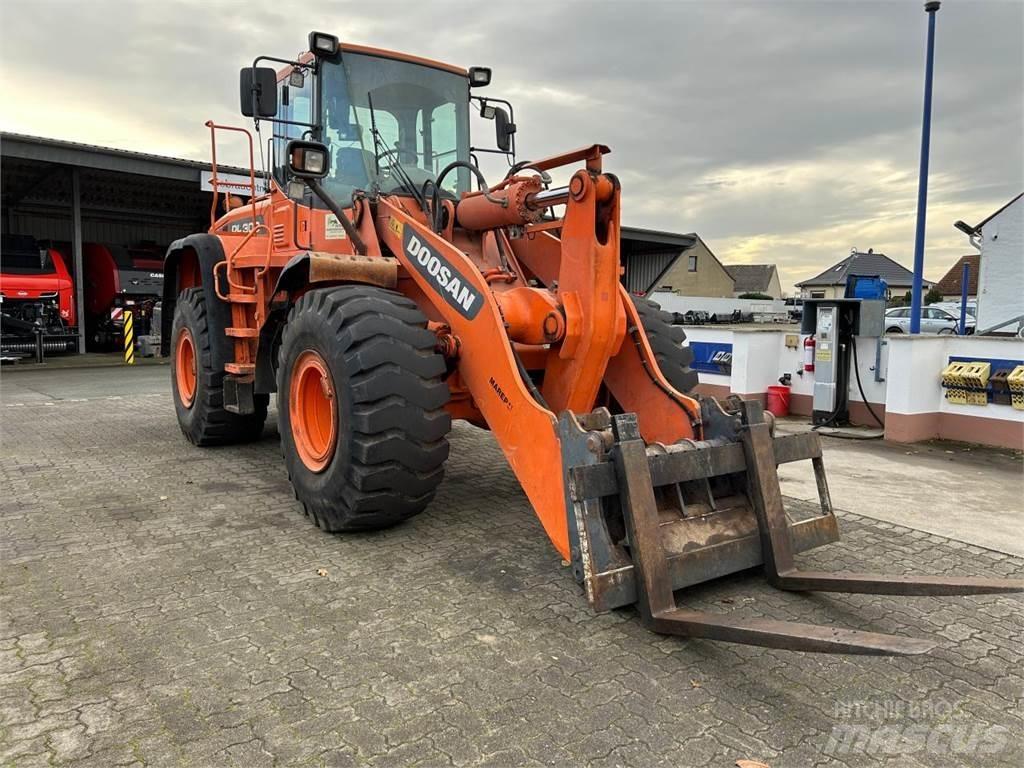 Doosan DL 300 Hjullastere