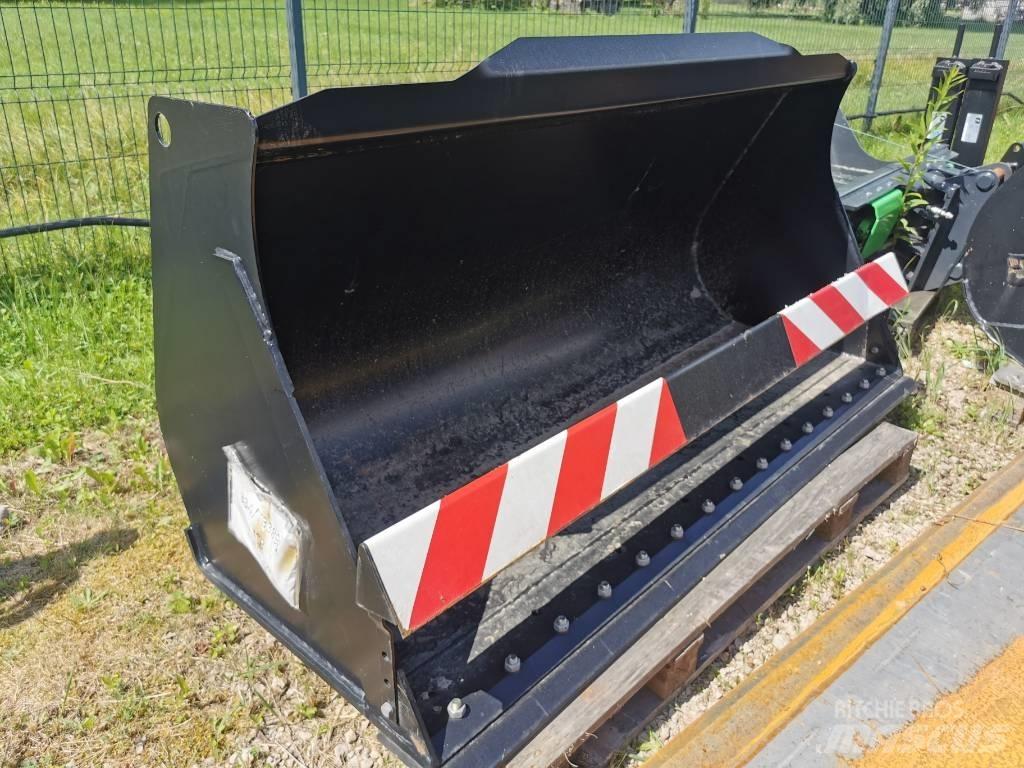 JCB Universals Bommer og stikker