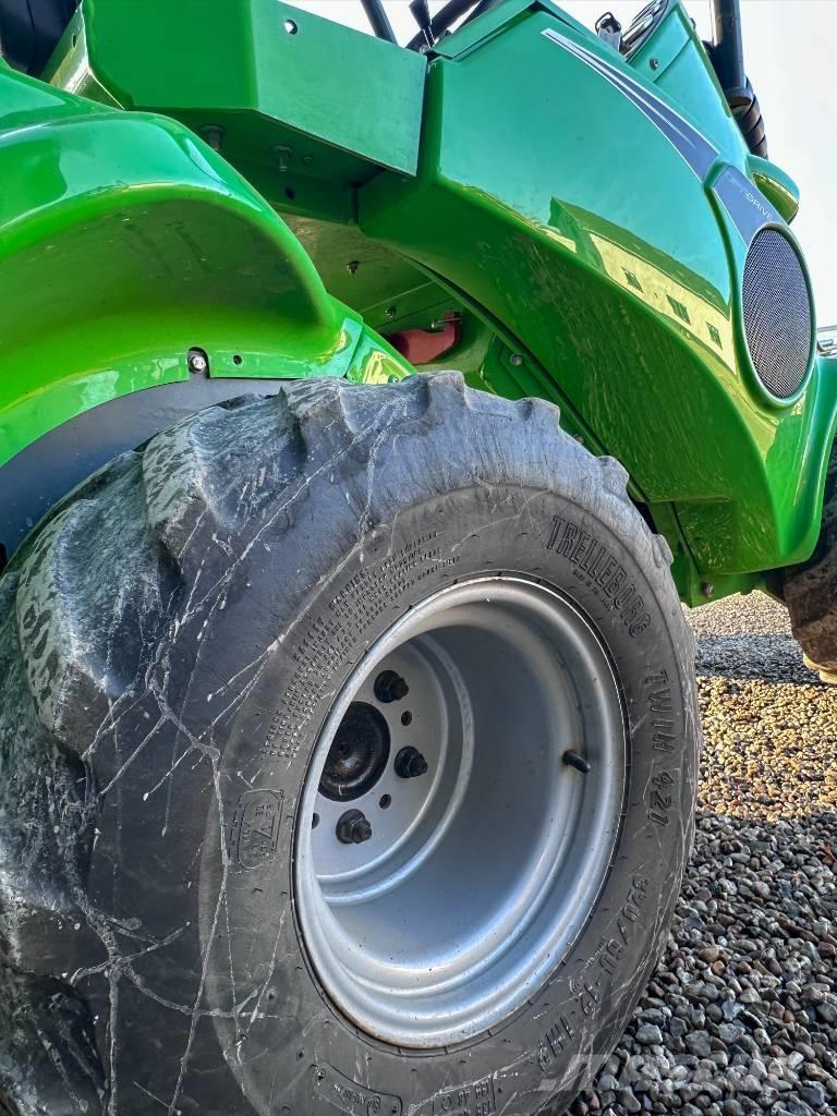 Avant 745 Kompaktlaster