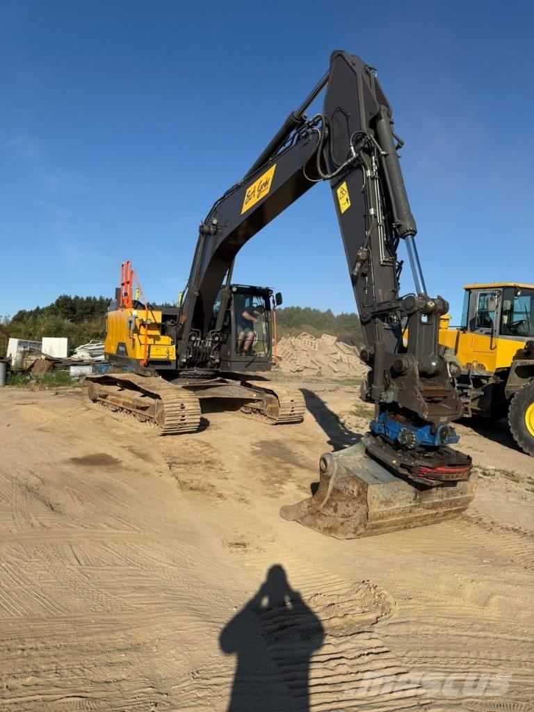 Volvo EC 250 EL Beltegraver