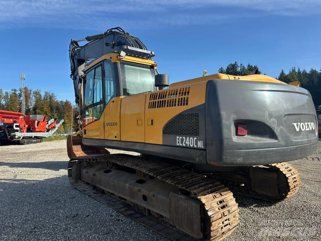 Volvo EC 240 C N L Beltegraver