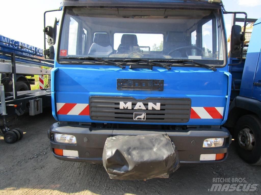 MAN LE 220C Tippbil