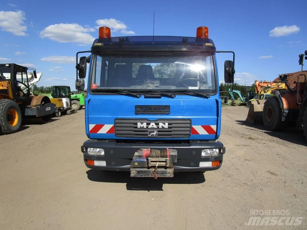 MAN LE 220C Tippbil