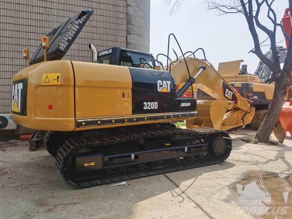CAT 320 D Beltegraver