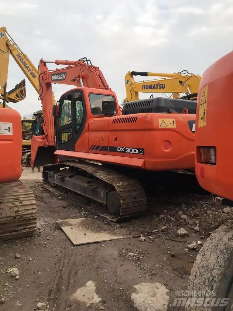 Doosan DX 300 Beltegraver