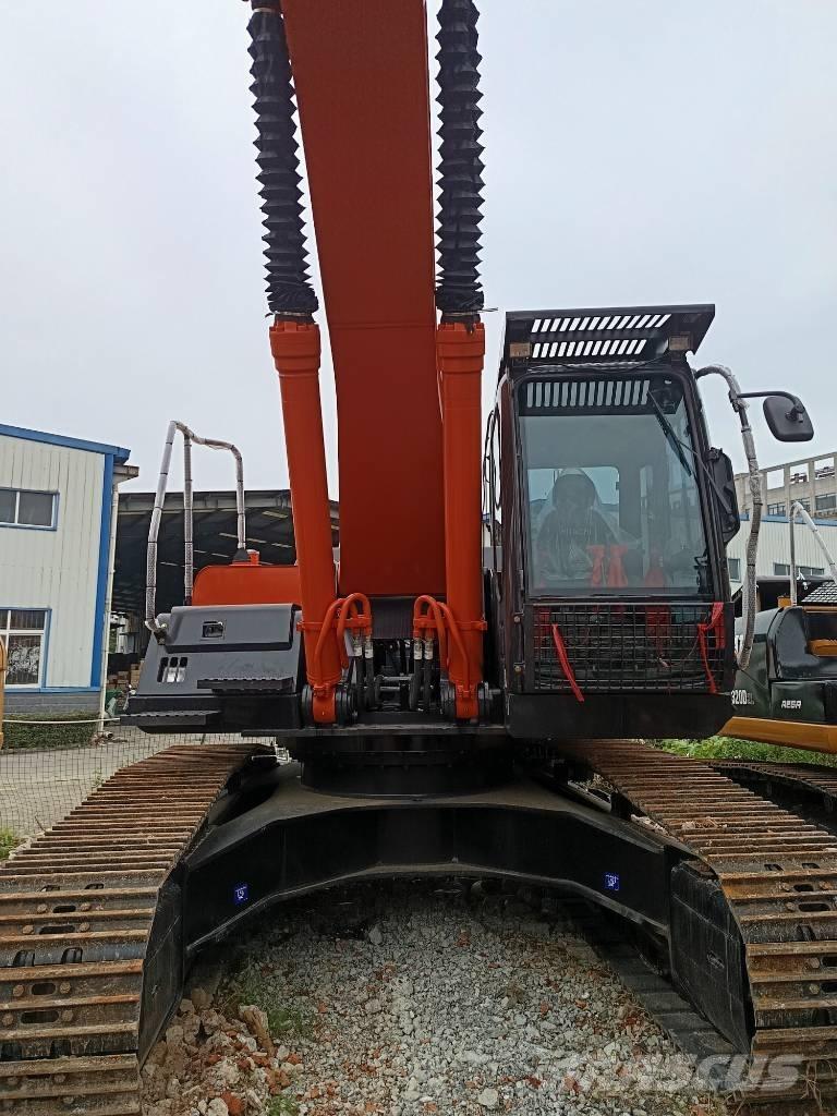 Hitachi ZX 350 H Beltegraver