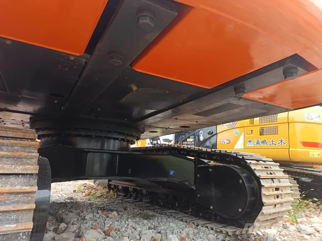 Hitachi ZX 350 H Beltegraver